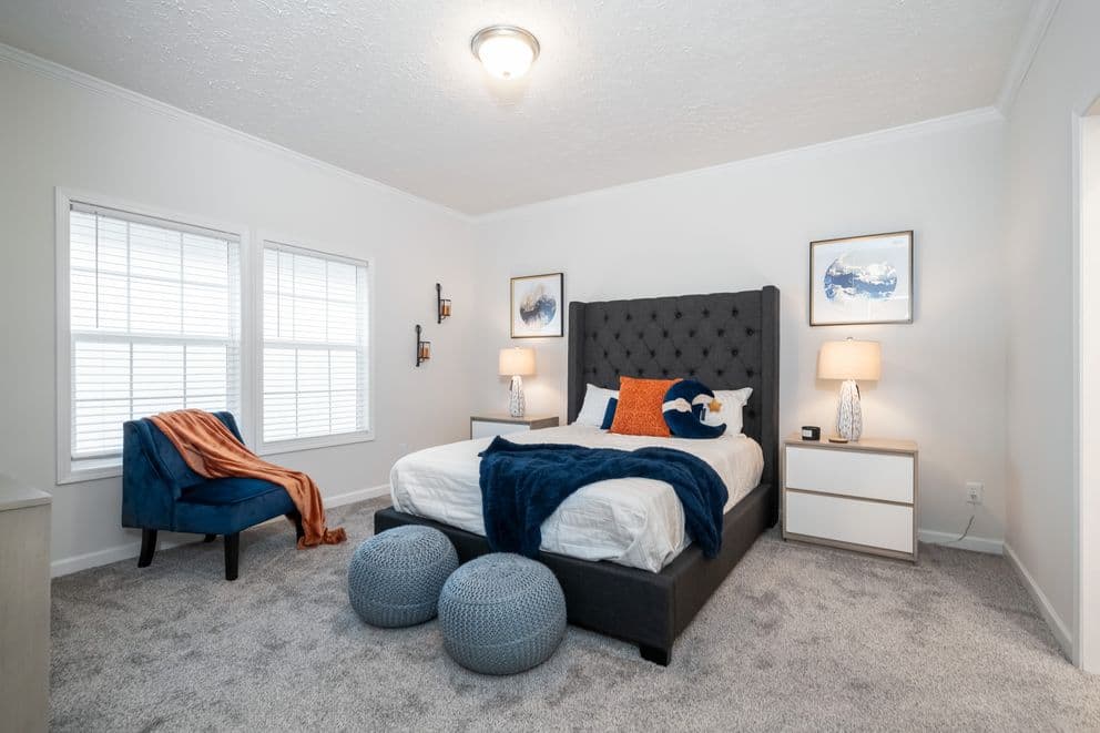  blue bay bedroom home features