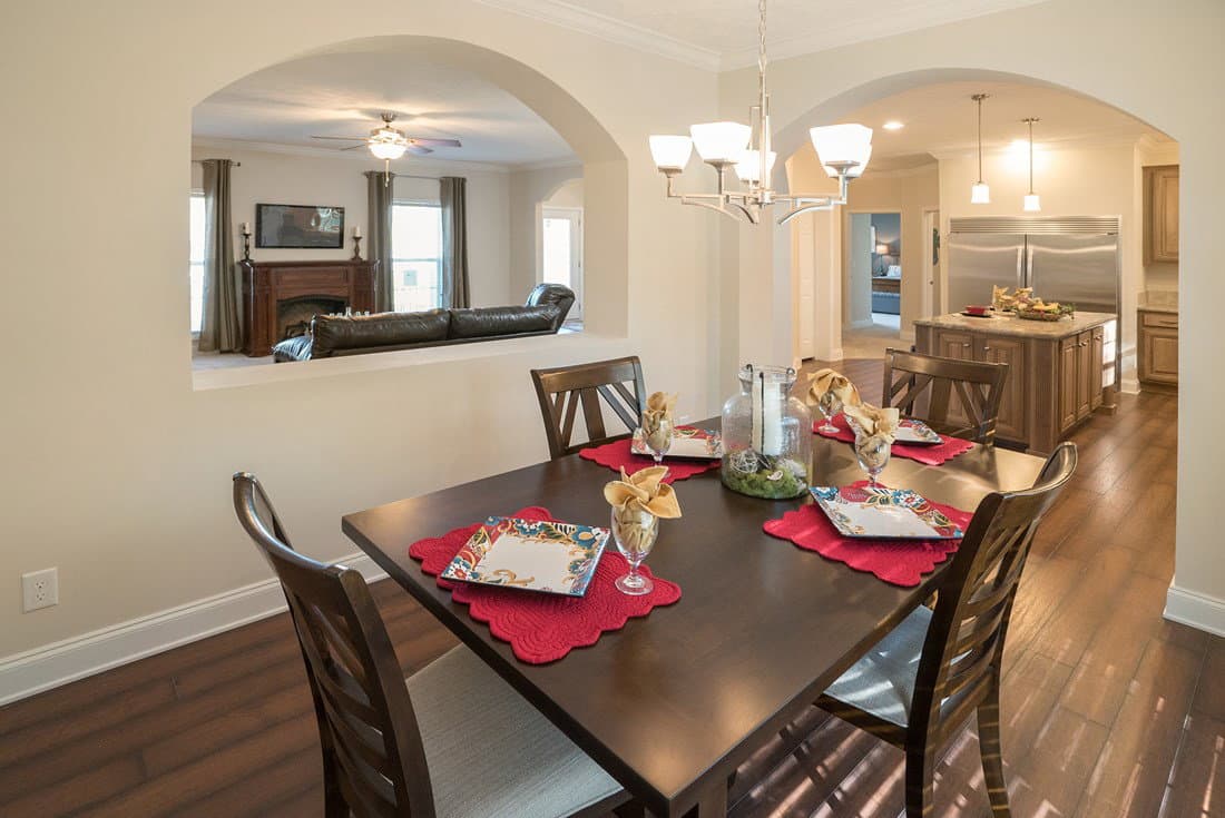 3545 jamestown interior home features