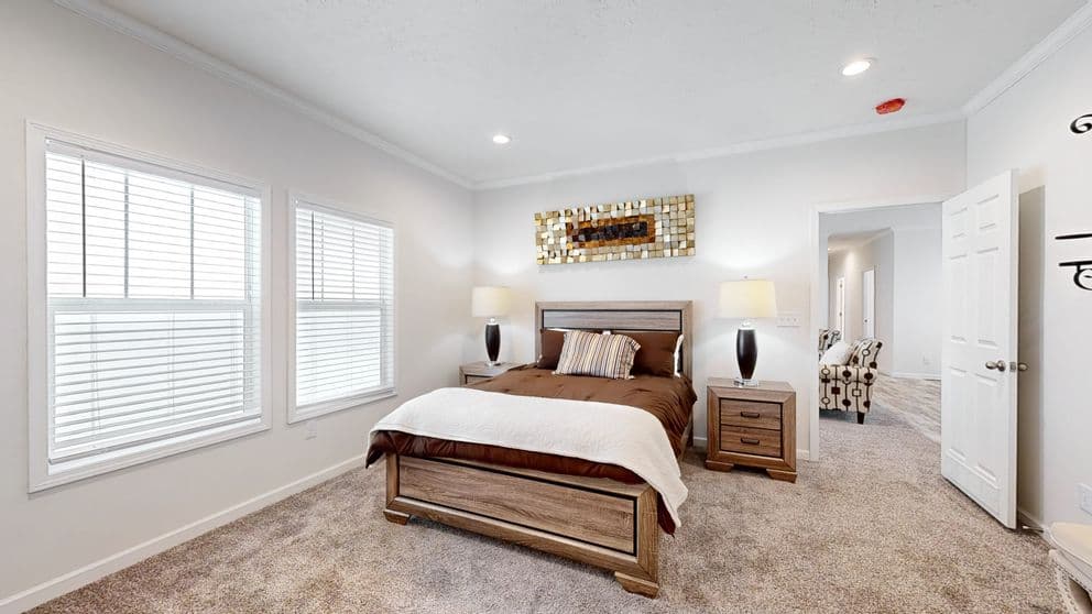  the driftwood bedroom home features