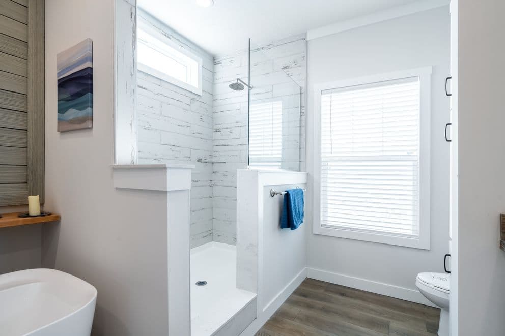  baby belle bathroom home features