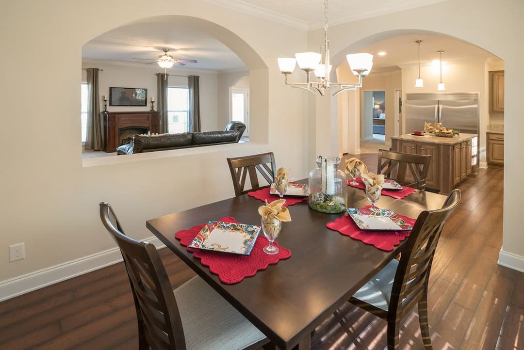 1545 jamestown interior home features