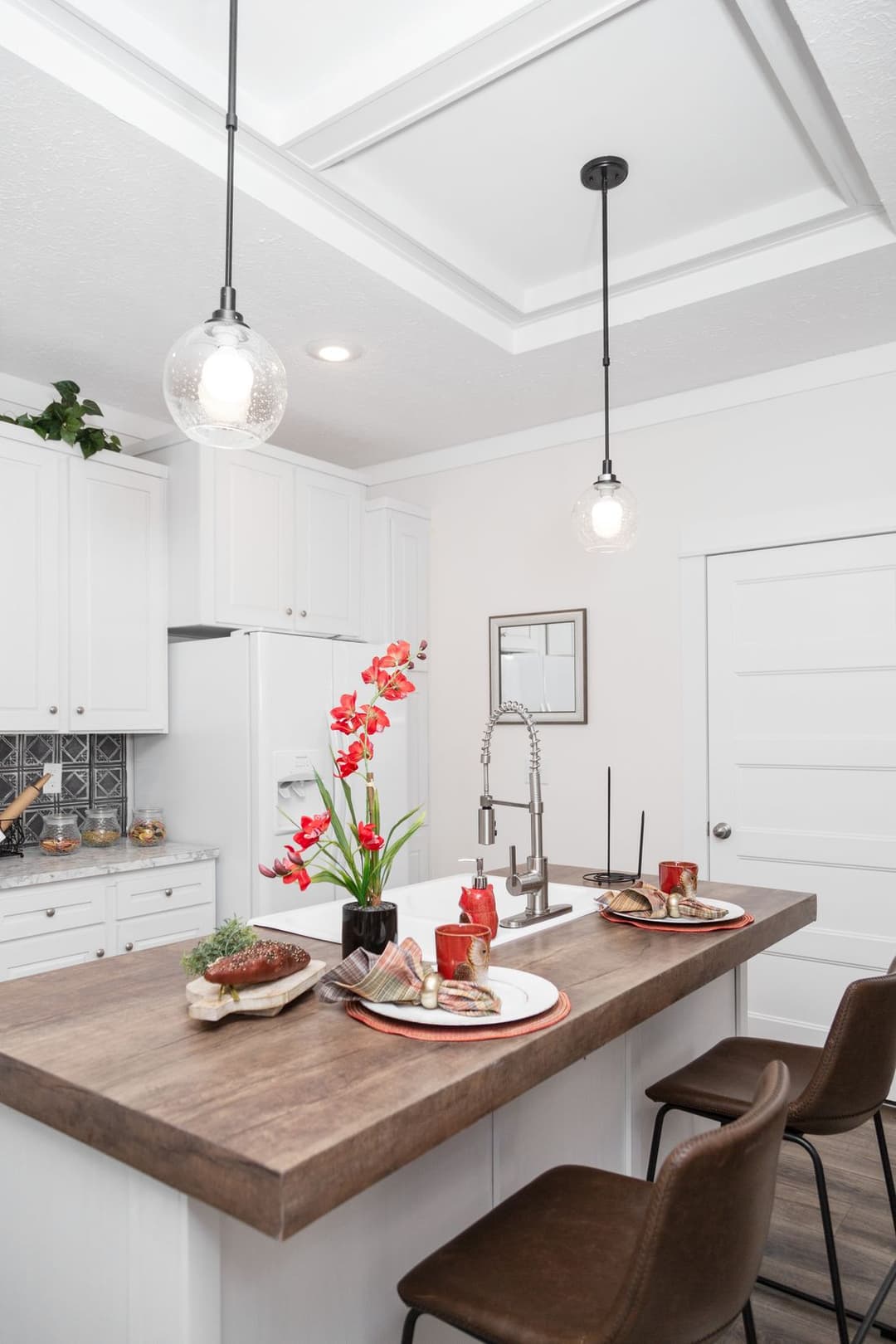  the magnolia interior home features