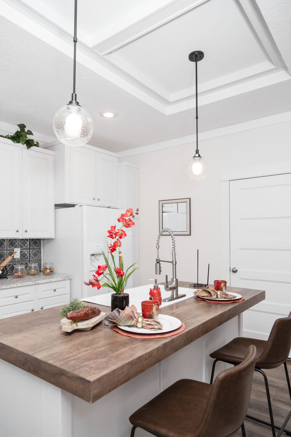  the magnolia interior home features