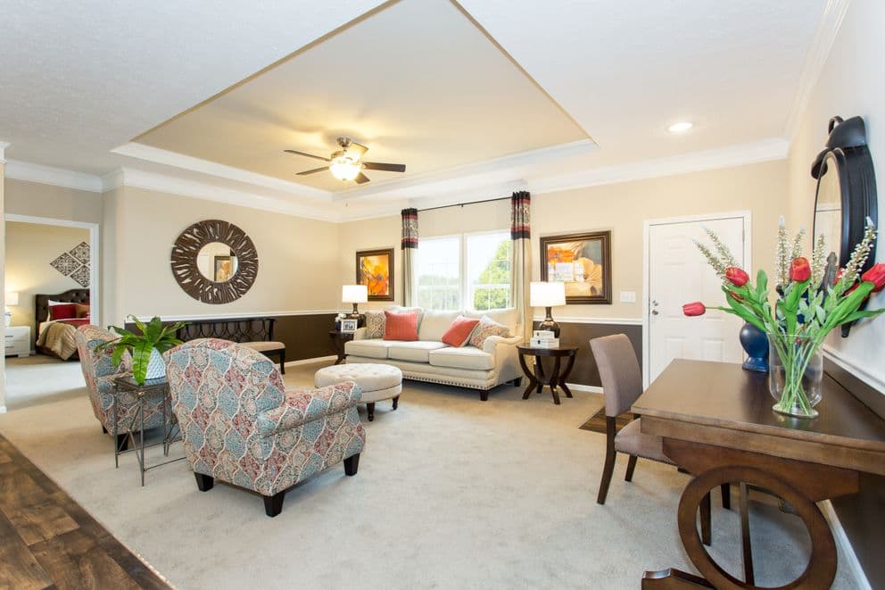 Tidewater interior home features
