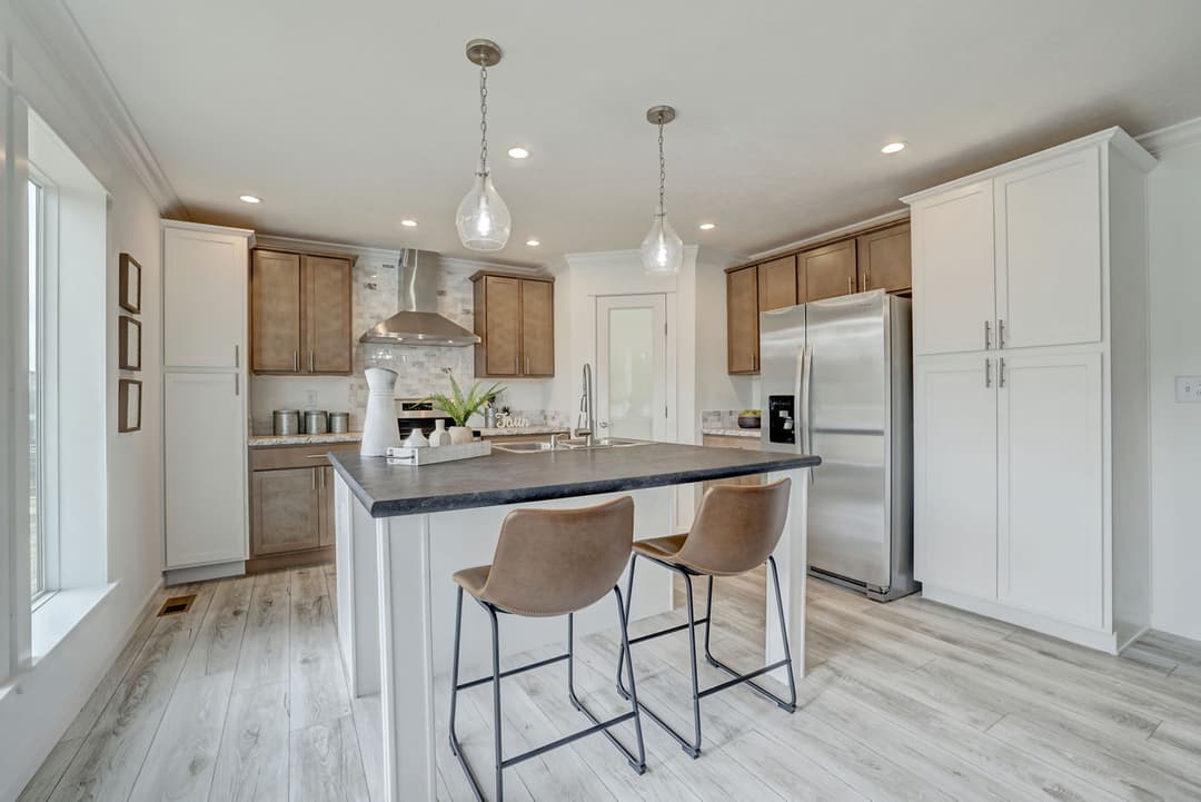 Tillery iii 3260-01 kitchen home features