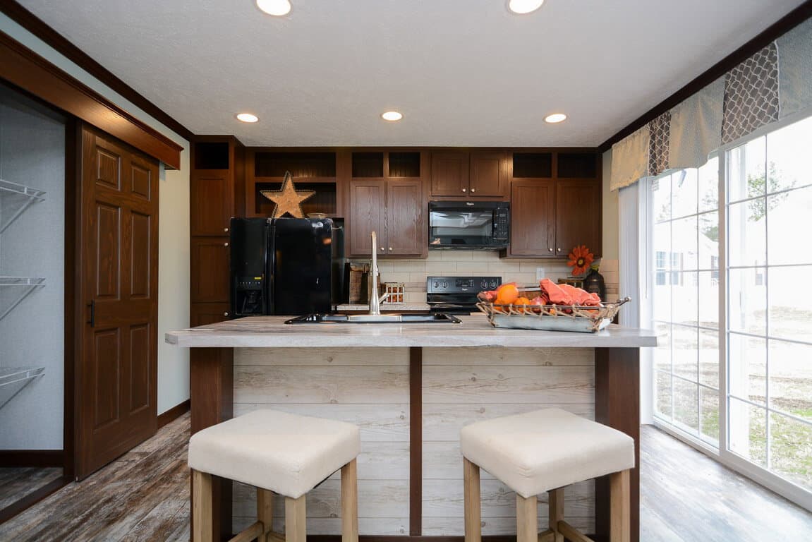 Velocity 28563k kitchen home features
