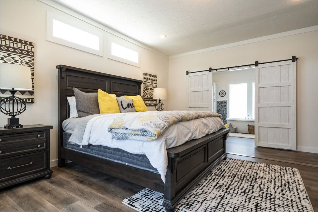  southern belle bedroom home features