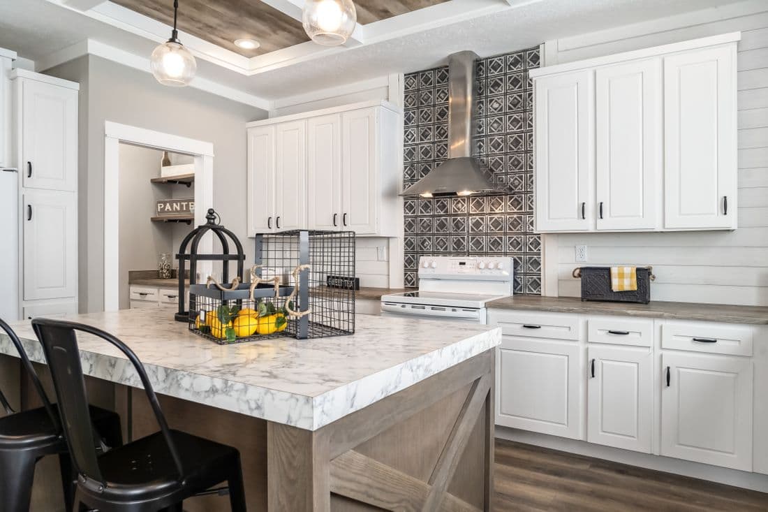  southern belle kitchen home features
