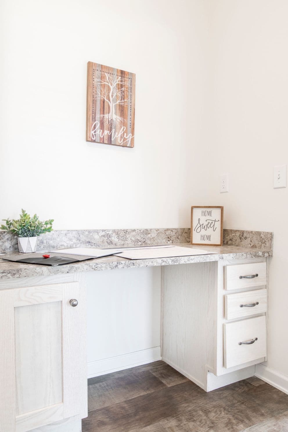  the whitecap interior home features