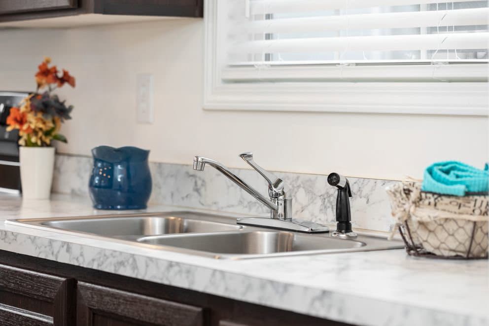  the georgetown kitchen home features