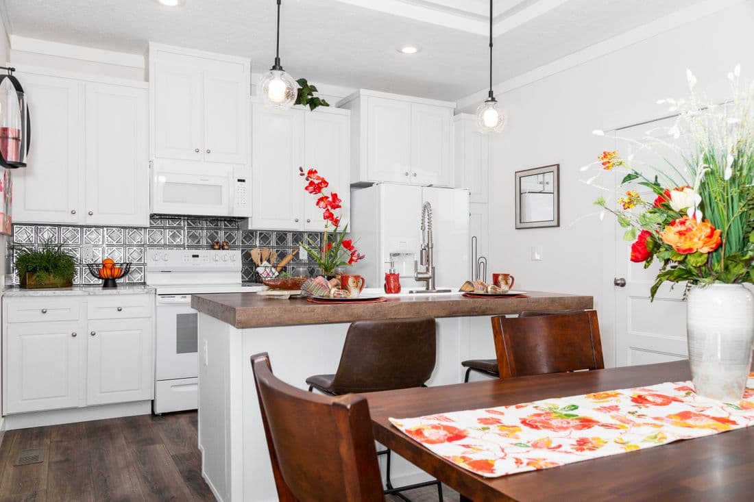  the magnolia kitchen home features