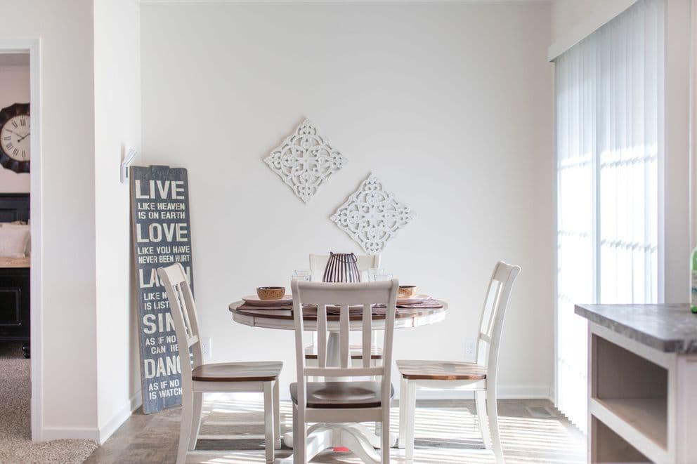  the whitecap interior home features