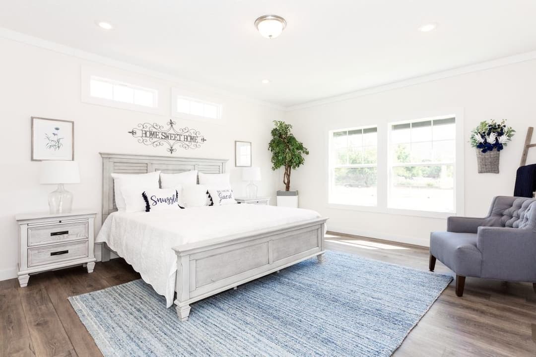  southern belle bedroom home features