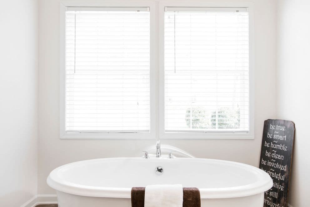  the whitecap bathroom home features