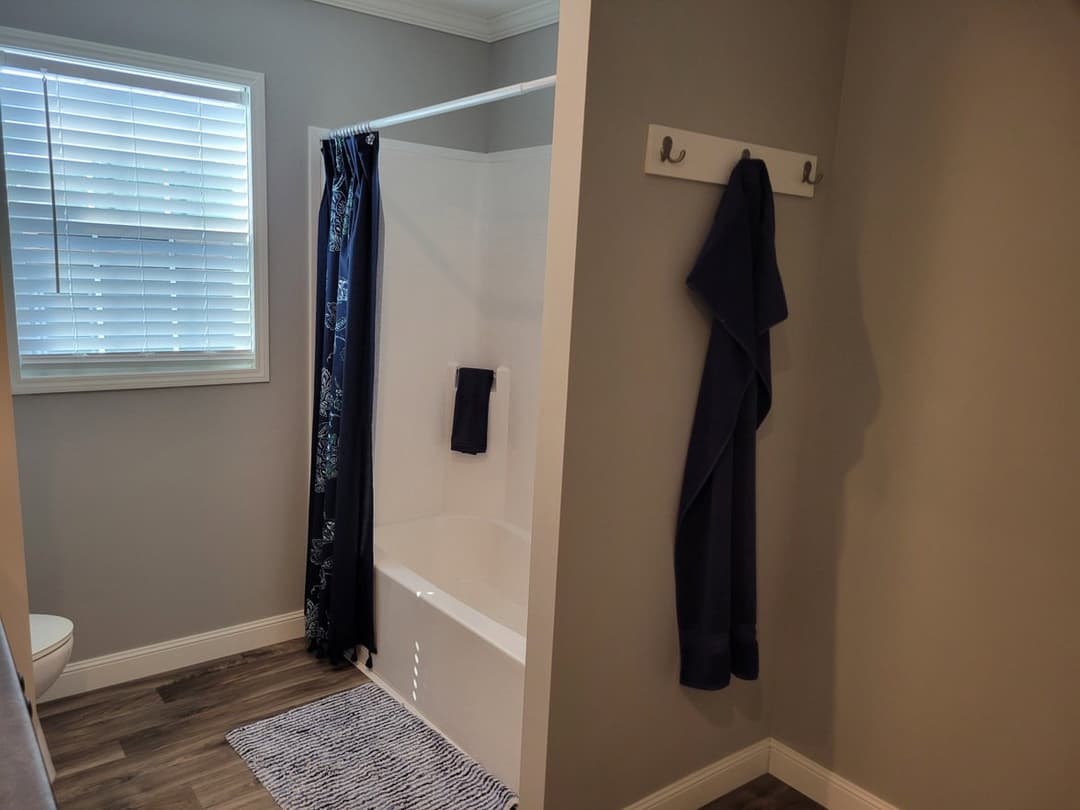 Heritage pointe 32603d bathroom home features