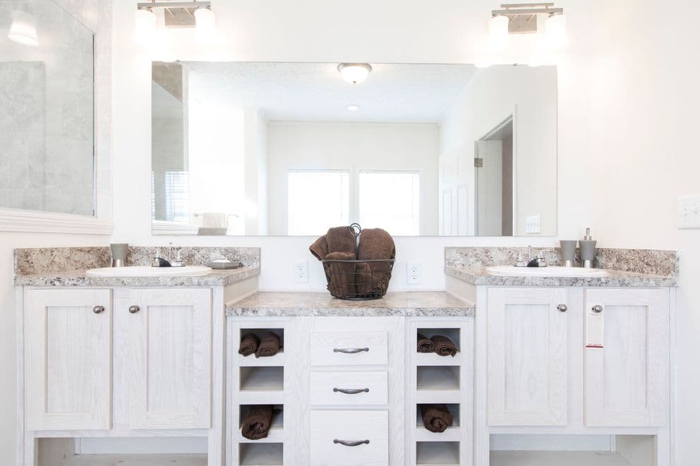  the whitecap bathroom home features
