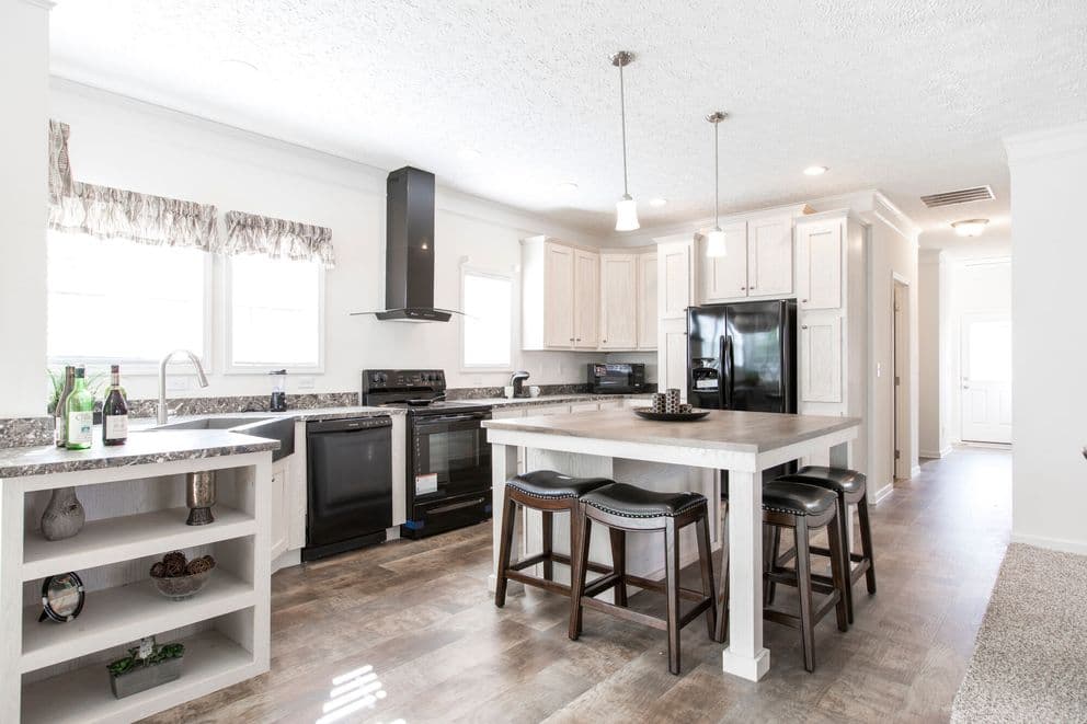  the whitecap kitchen home features