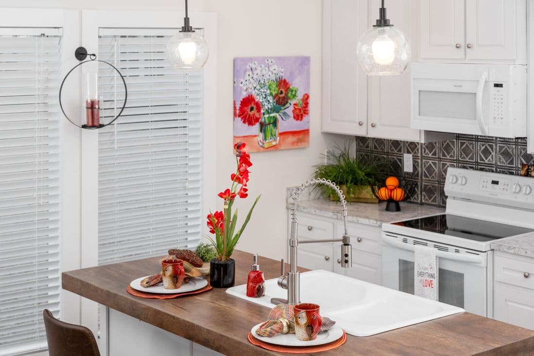  the magnolia kitchen home features