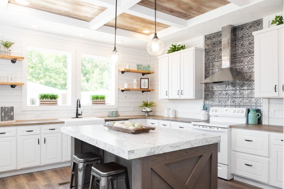  southern belle kitchen home features