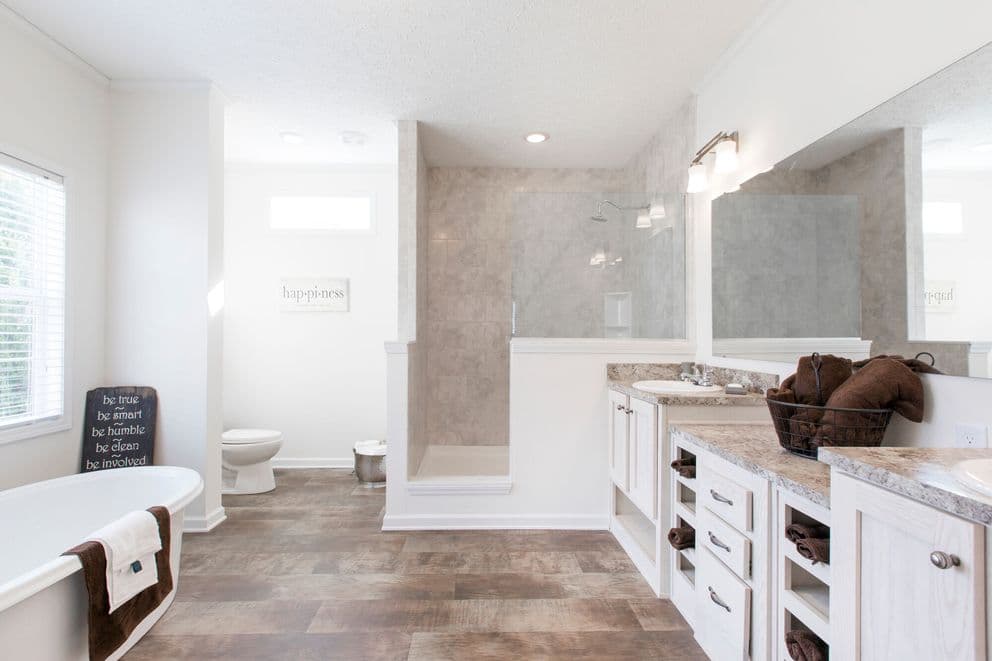  the whitecap bathroom home features