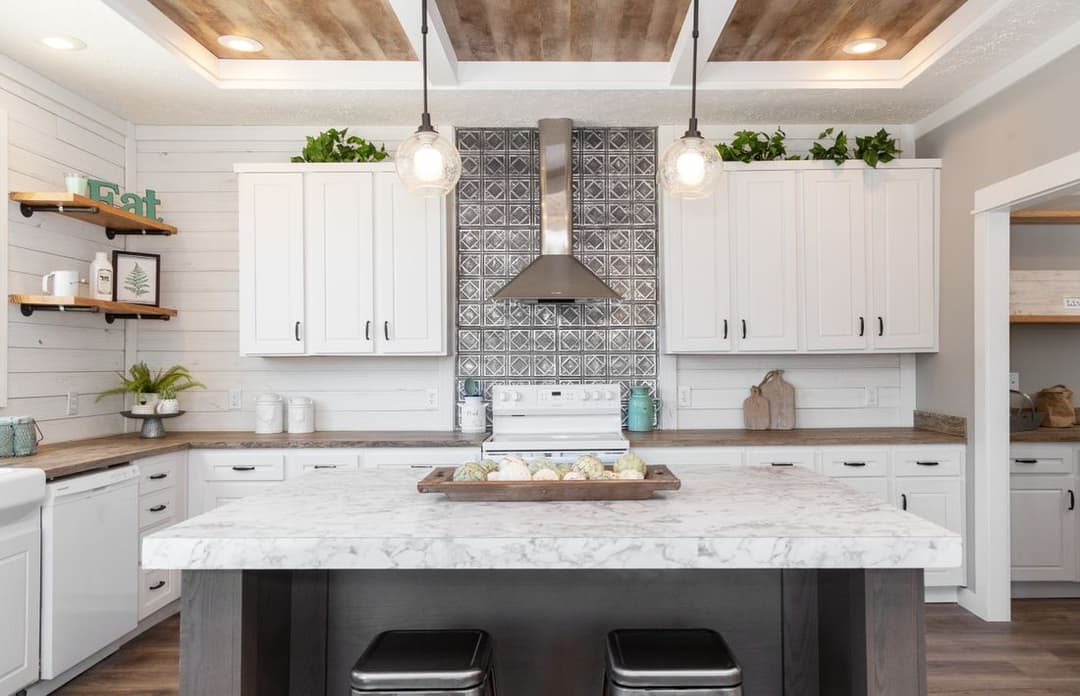  southern belle kitchen home features