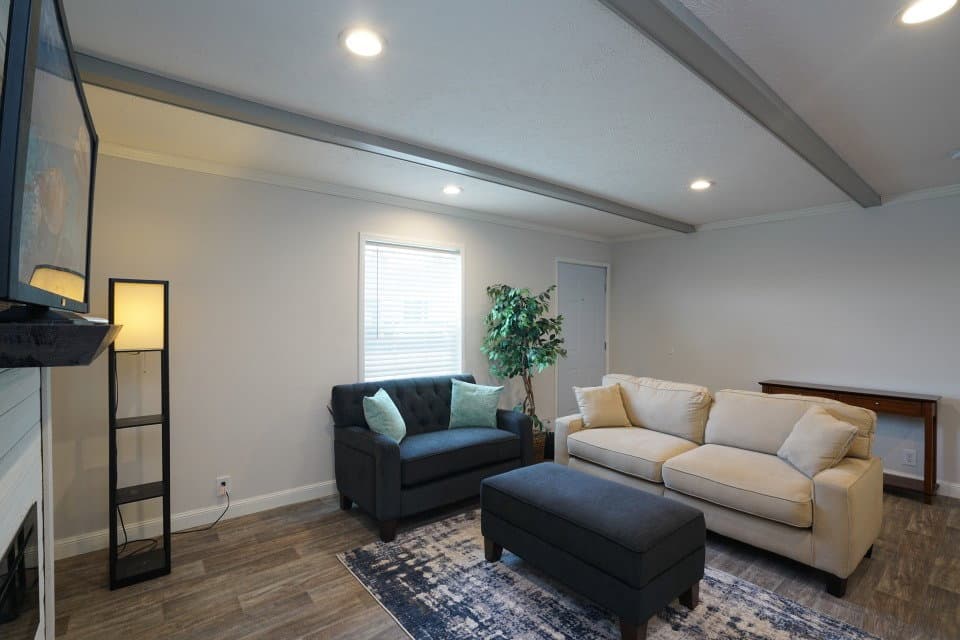 Palm harbor 28563t interior home features