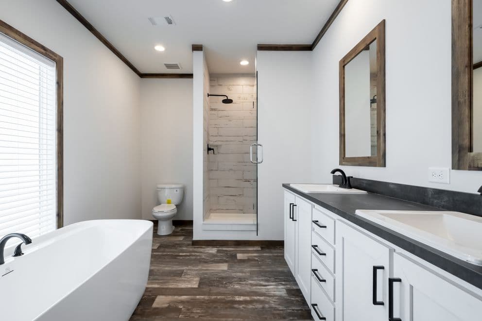  the tybee bathroom home features