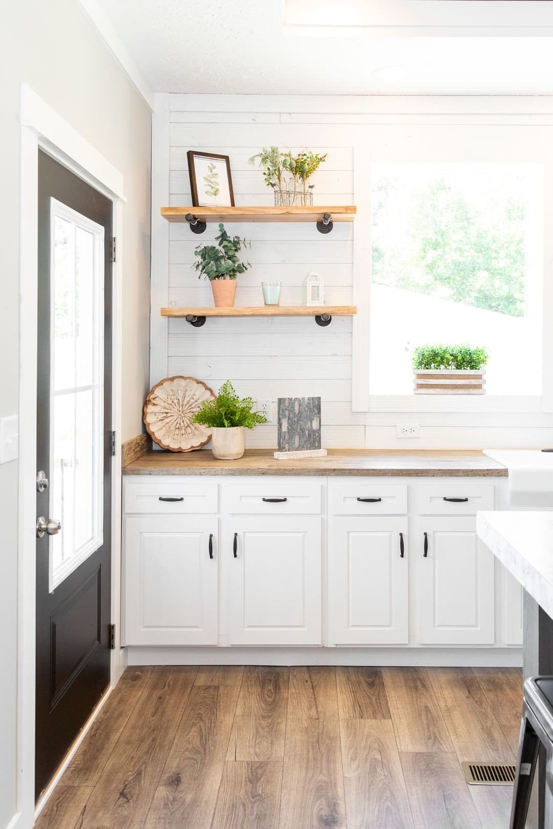  southern belle kitchen home features